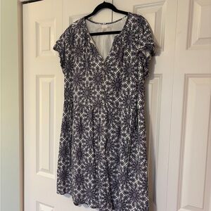 LOFT Floral V-Neck Women's Dress in White and Purple